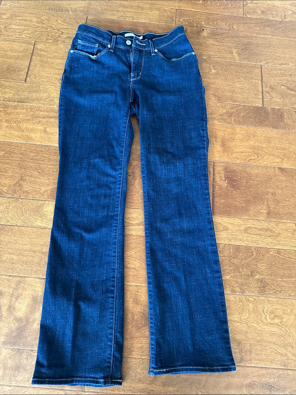 Levi's Women's Dark Blue Flare Jeans - Stretch Denim